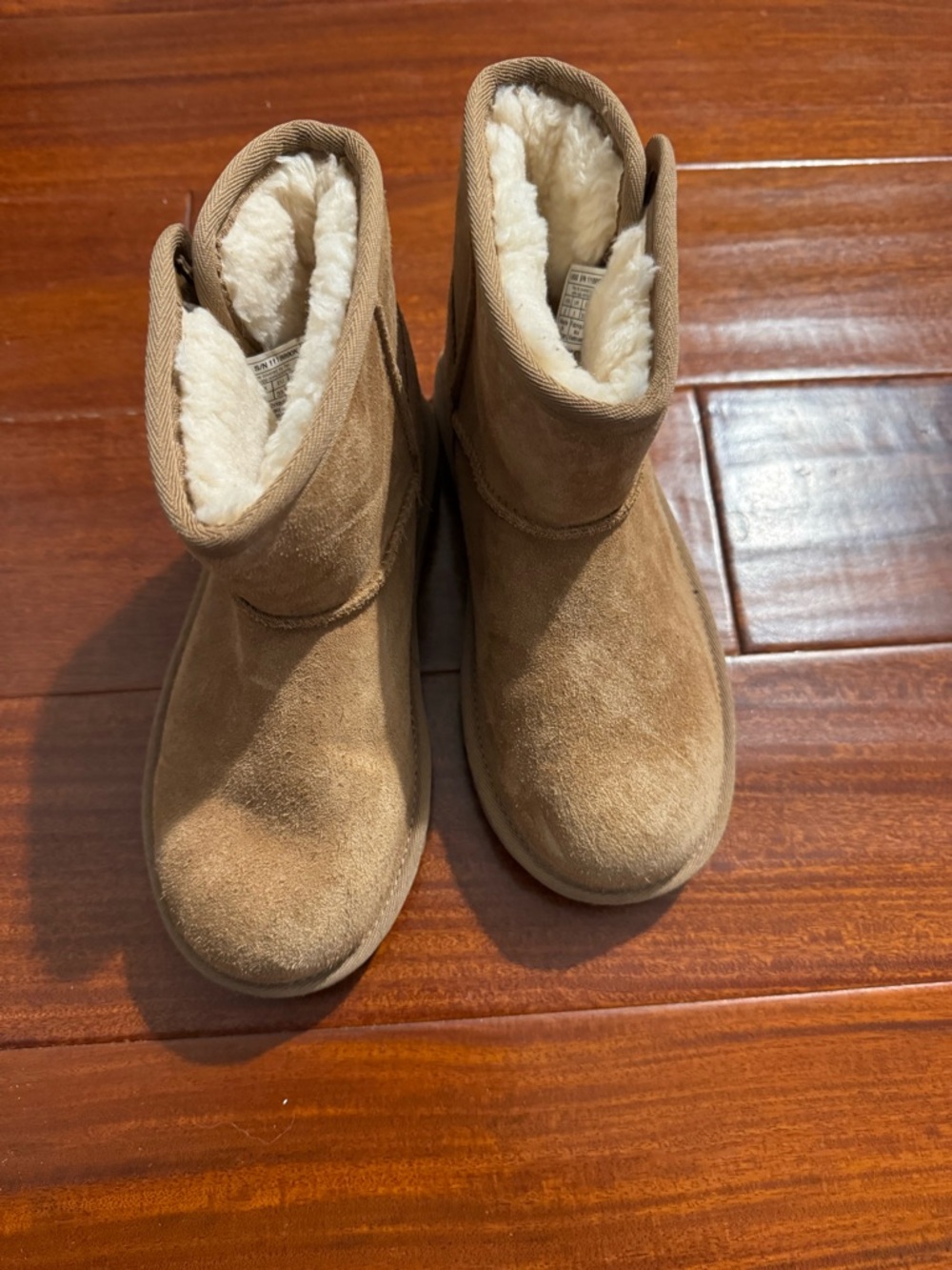 Ugg: Classic Shearling-Lined Short Boots - Tan